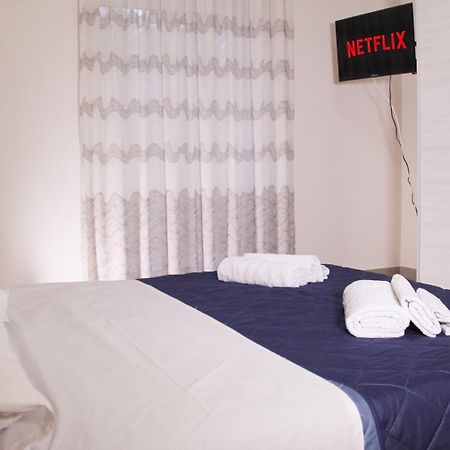 Ferienwohnung Ospedale Del Mare - Wi-Fi Gratis E Parcheggio Gratuito Neapel Exterior foto